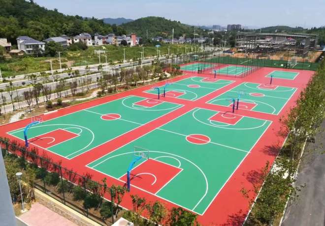 四川长江职业技术学院硅PU篮球场